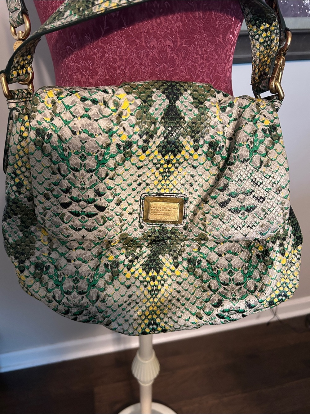 Marc Jacobs Lil Ukita Green Snake-Print Crossbody Bag - Picture 2 of 7